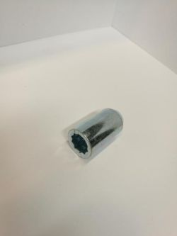 Tähtipää aluvannemutteri 1,5mm nousu, 12mm,